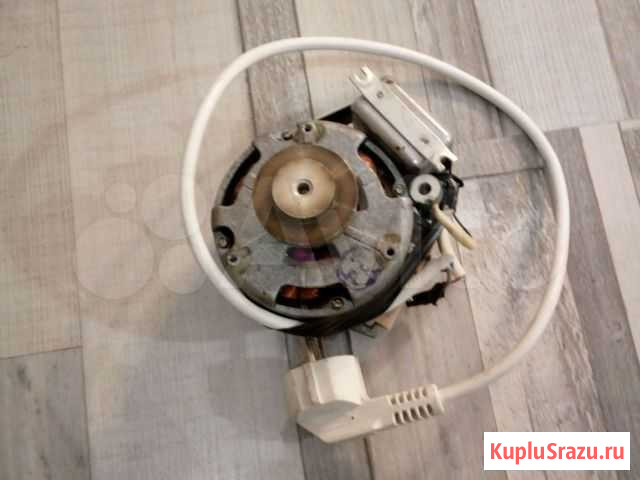 Двигатель 220v от катушечного магнитофона Ростов-на-Дону - изображение 1