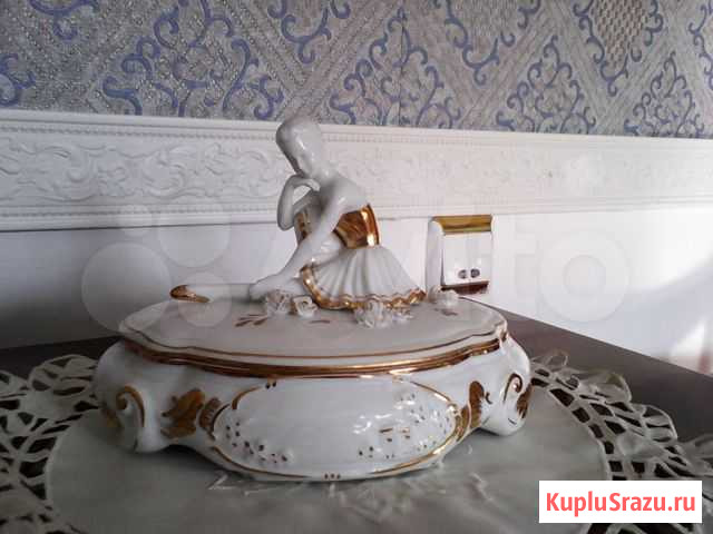 Статуэтки и шкатулка. фарфоровые Улан-Удэ - изображение 1