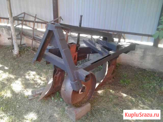 Продам 2-х корпусный плуг к тракторам лтз,мтз Колывань - изображение 1