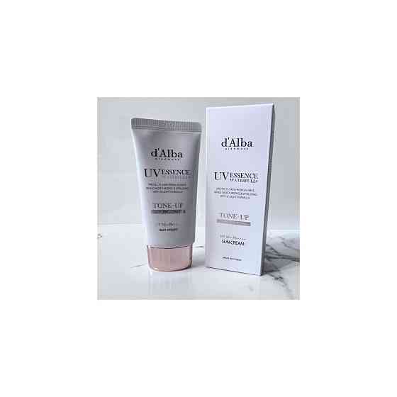 D’Alba Солнцезащитный крем эссенция Tone UP (50 мл) SPF 50 PA UV Essence Water full 