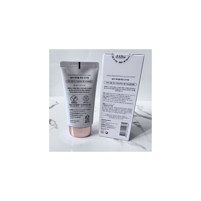 D’Alba Солнцезащитный крем эссенция Tone UP (50 мл) SPF 50 PA UV Essence Water full  - изображение 2