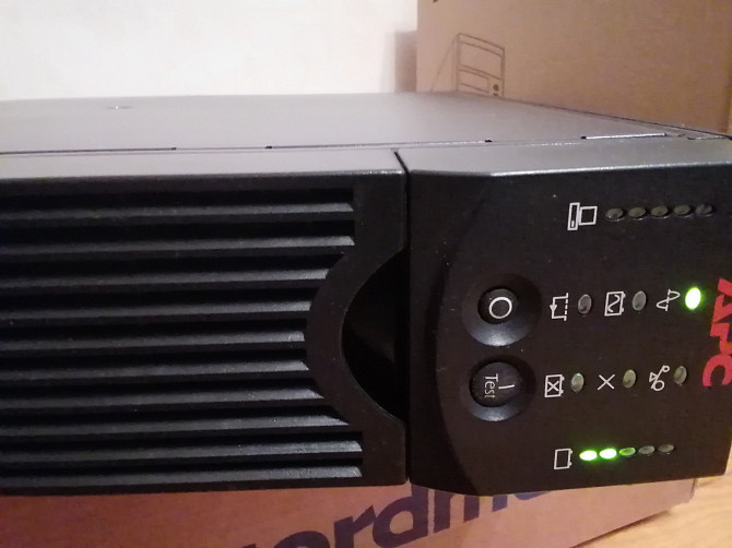 ИБП APC Smart-UPS 1000 RT Екатеринбург - изображение 2