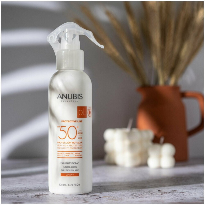 ANUBIS Barcelona Солнцезащитная эмульсия SPF 50+ со спреем, 200 мл./ Sun Emulsion Spray SPF 50+  - изображение 1