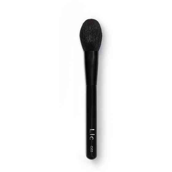 Lic Кисть для румян Makeup Artist Brush G02 