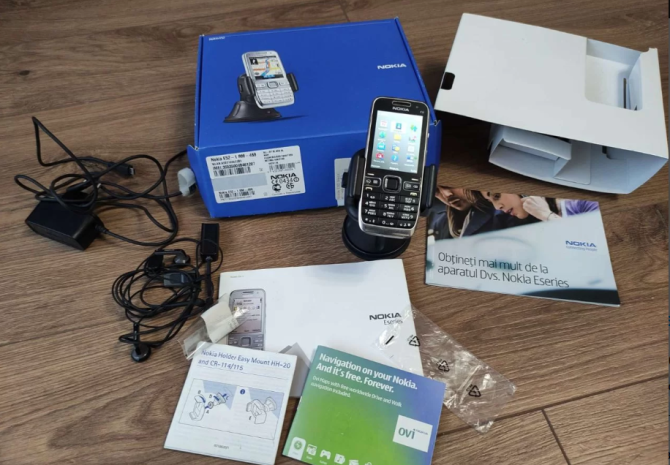 Смартфон Нокиа Е52 оригинал Finland коробочный комплект Санкт-Петербург - изображение 1