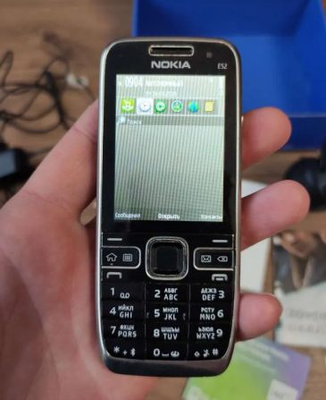 Смартфон Нокиа Е52 оригинал Finland коробочный комплект Санкт-Петербург - изображение 2
