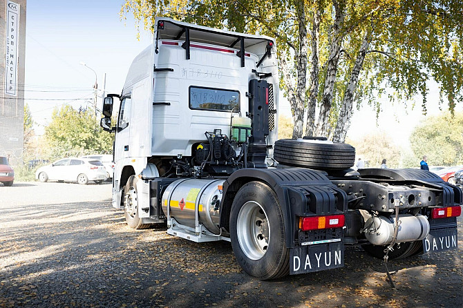 Газовый тягач Dayun CGC4180, LNG, WP13, 430 л.с., ретардер, пневма, ADR, Euro V Челябинск - изображение 4