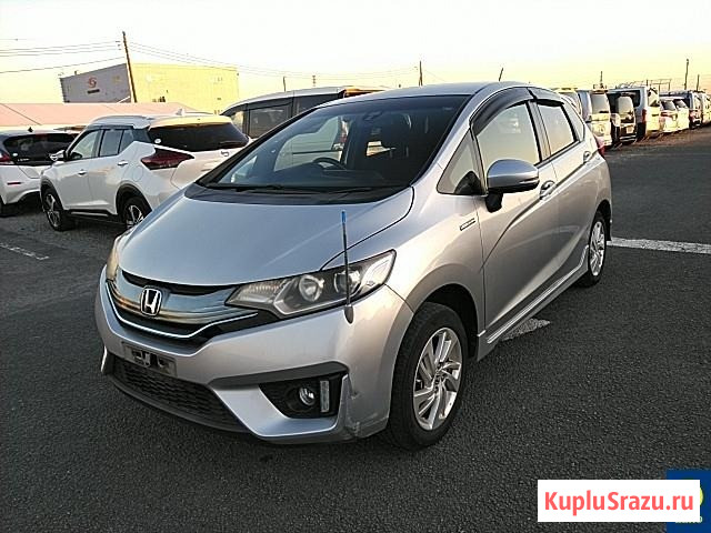 Хэтчбек гибрид Honda Fit Hybrid кузов GP6 модификация Hybrid S Package гв 2014 4wd Москва - изображение 3