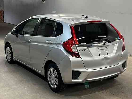 Хэтчбек Honda Fit кузов GK5 модификация 15X L Package Москва