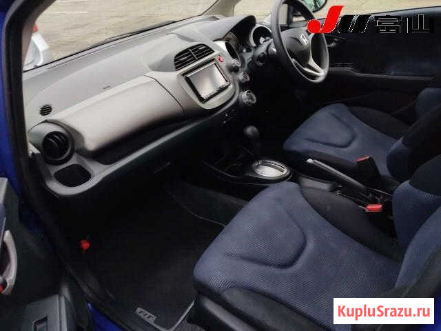 Хэтчбек Honda Fit кузов GE6 модификация 13G F Package Москва - изображение 3