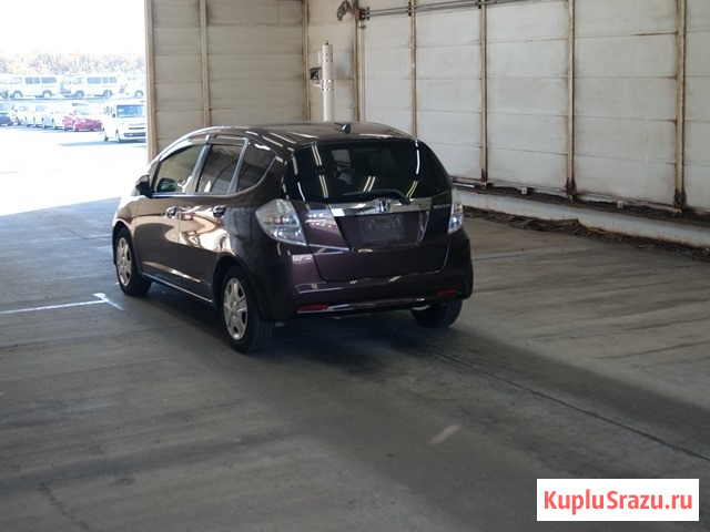 Хэтчбек гибрид Honda Fit Hybrid кузов GP1 модификация Hybrid 10TH Anniversary Москва - изображение 2