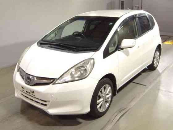 Хэтчбек Honda Fit кузов GE9 модификация 15X гв 2012 4wd Москва