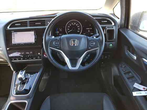 Универсал гибрид Honda Shuttle Hybrid кузов GP8 модификация Hybrid гв 2019 4wd Москва
