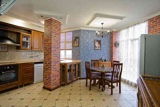 2-комнатная квартира, 90 м², 9/10 эт. на продажу в Краснодаре Краснодар