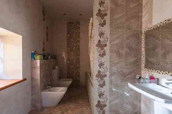 Коттедж 272 м² на участке 4 сот. на продажу в Красноярске Красноярск