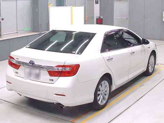 Седан гибрид Toyota Camry Hybrid кузов AVV50 модификация Hybrid Leather Package Москва