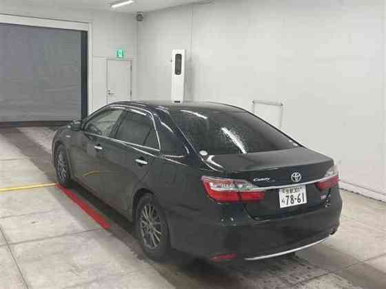 Седан гибрид Toyota Camry Hybrid кузов AVV50 Москва