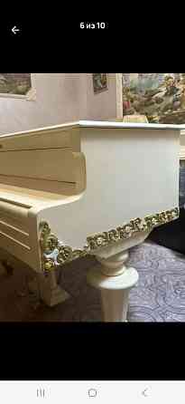 Продается рояль австрийский Симферополь