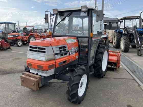 Минитрактор с/х Kubota GL-27 4х4 кабина фреза наработка 3975 Москва
