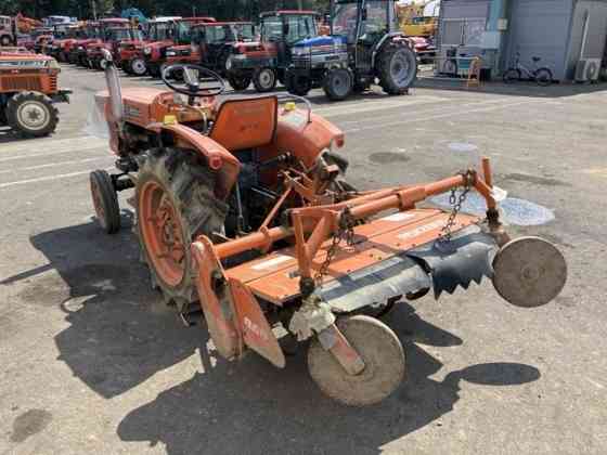 Минитрактор с/х Kubota L2000 4х2 фреза наработка 1103 мч Москва