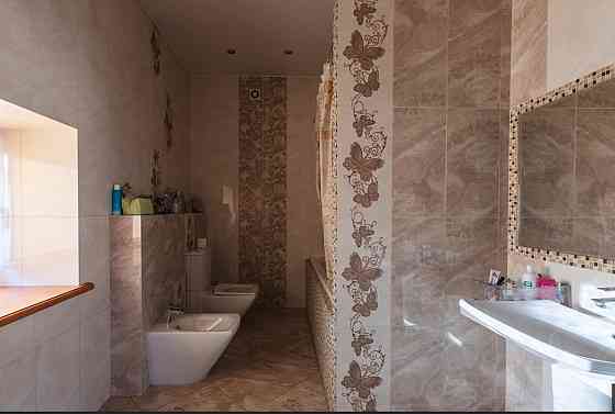 Коттедж 272 м² на участке 4 сот. на продажу в Красноярске Красноярск