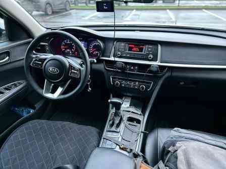 Продам Kia Optima 2020 года выпуска Санкт-Петербург
