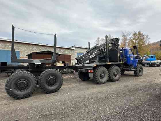 Лесовозный тягач Урал 5557 с новым манипулятором Барнаул