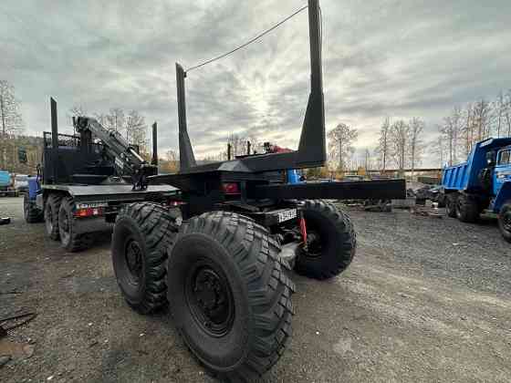 Лесовозный тягач Урал 5557 с новым манипулятором Барнаул