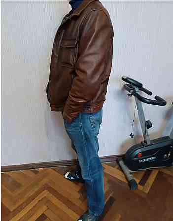 Новая кожаная куртка темно-коричневого цвета Санкт-Петербург