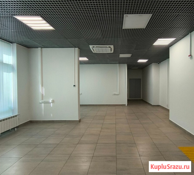 Сдаю торговую пл.100 кв.м на 1-й линии Московского ш Санкт-Петербург - изображение 1