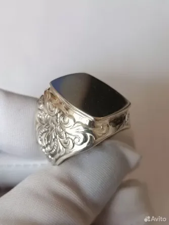 Мужская серебряная печатка Дзержинск