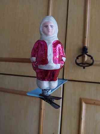 Ёлочная игрушка Мальчик в красном 