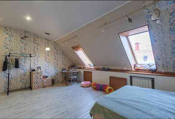 Коттедж 272 м² на участке 4 сот. на продажу в Красноярске Красноярск