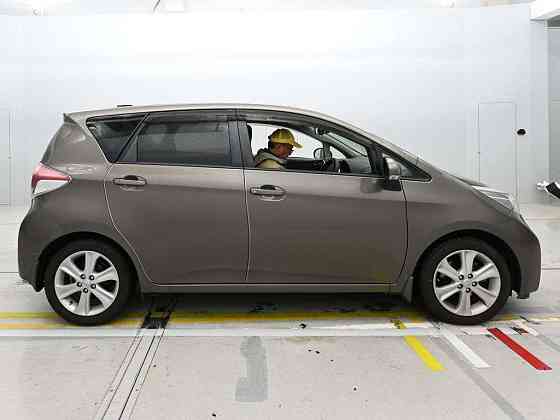 Компактвэн Toyota Ractis кузов NCP120 модификация G Prime Style минивэн гв 2014 пробег 76 т.км Москва